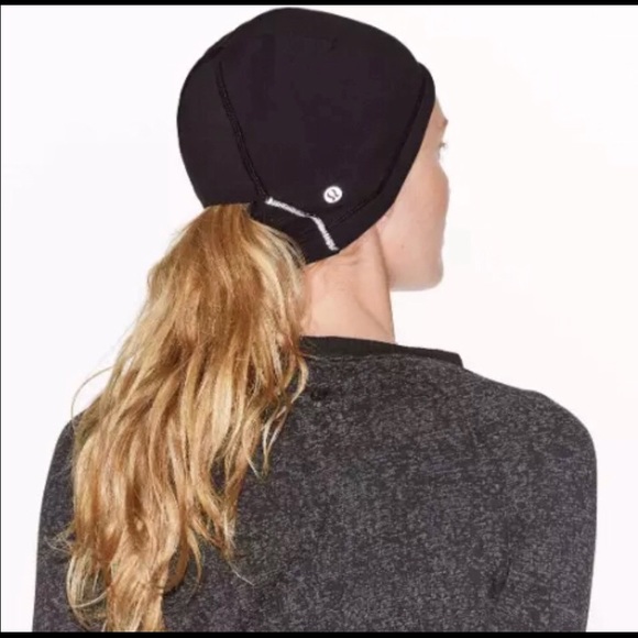 lululemon athletica Accessories - NWT Lululemon Run It Out Black Beanie